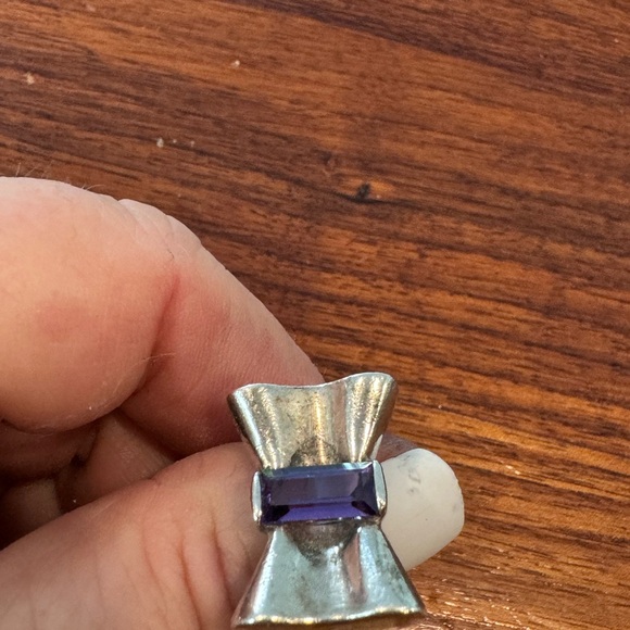 Sterling silver and genuine amethyst “bow” ring - Picture 2 of 4